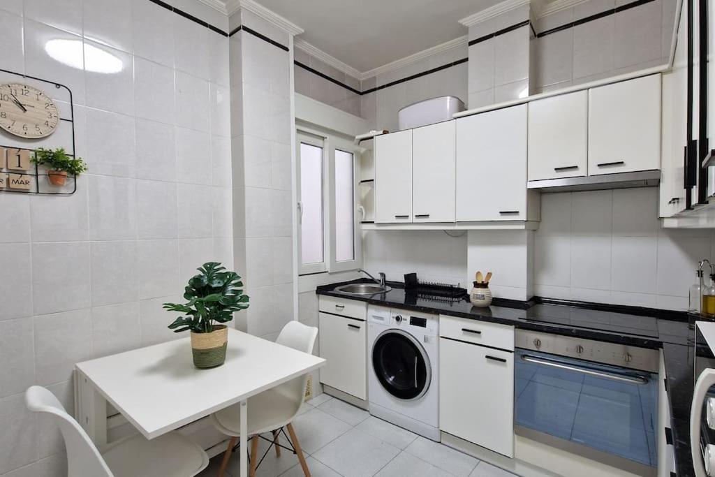 Cozy Apartment In The City Center By Aloha Bilbao Exterior photo